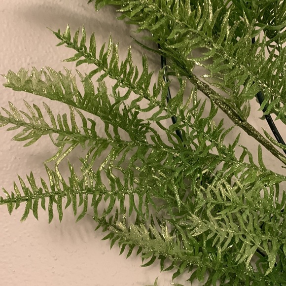 Christmas Modern Shimmering Faux Greenery Wreath for Winter 24” Round - Picture 3 of 11